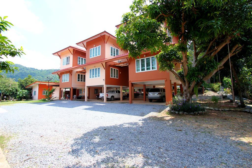 Baan Pordee Homestay Phayayen Eksteriør bilde