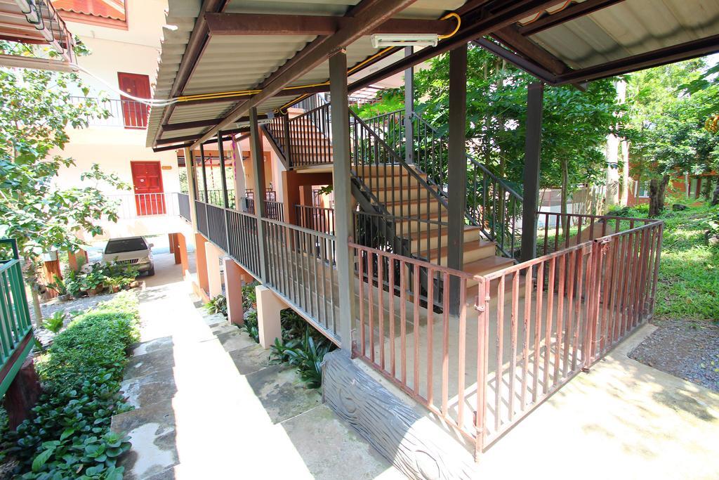Baan Pordee Homestay Phayayen Eksteriør bilde